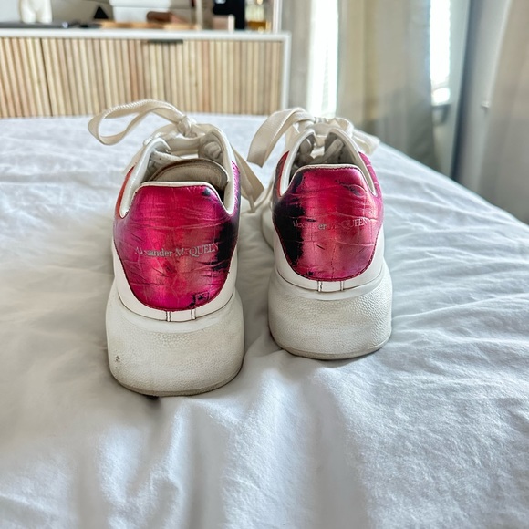 Alexander McQueen Oversized sneakers - Picture 4 of 5